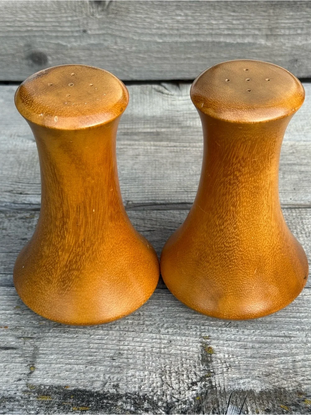 Vintage Classic MCM Hourglass Wooden Salt and Pepper Shakers Retro Dining